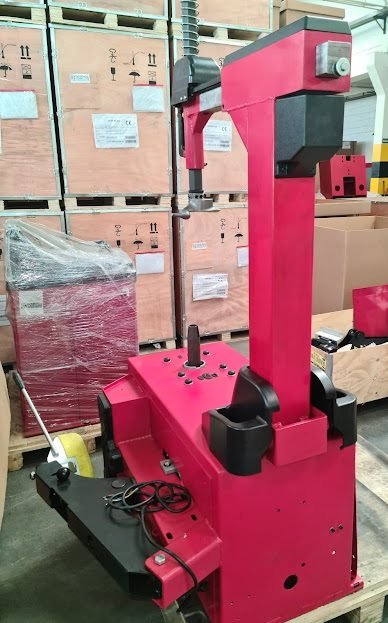 Desmontadora de pneus